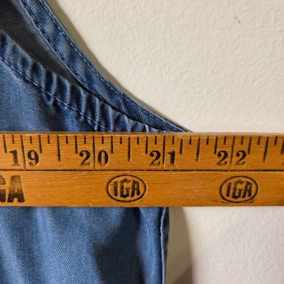 EUC BEACHLUNCHLOUNGE COLLECTION CHAMBRAY SLEEVELESS GRADIENT BUTTONED DRESS SZ L - Picture 15 of 16